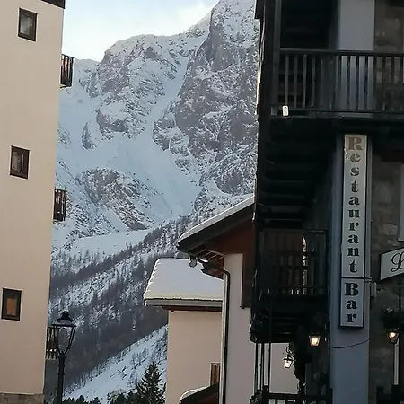 Casa Cervinia Oasi Della Montagna Apartment